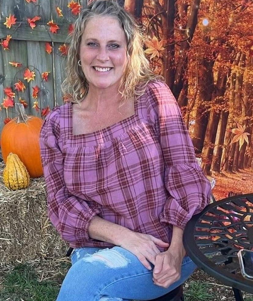 Jennifer Jahns - Office Manager at D&D Sun Control